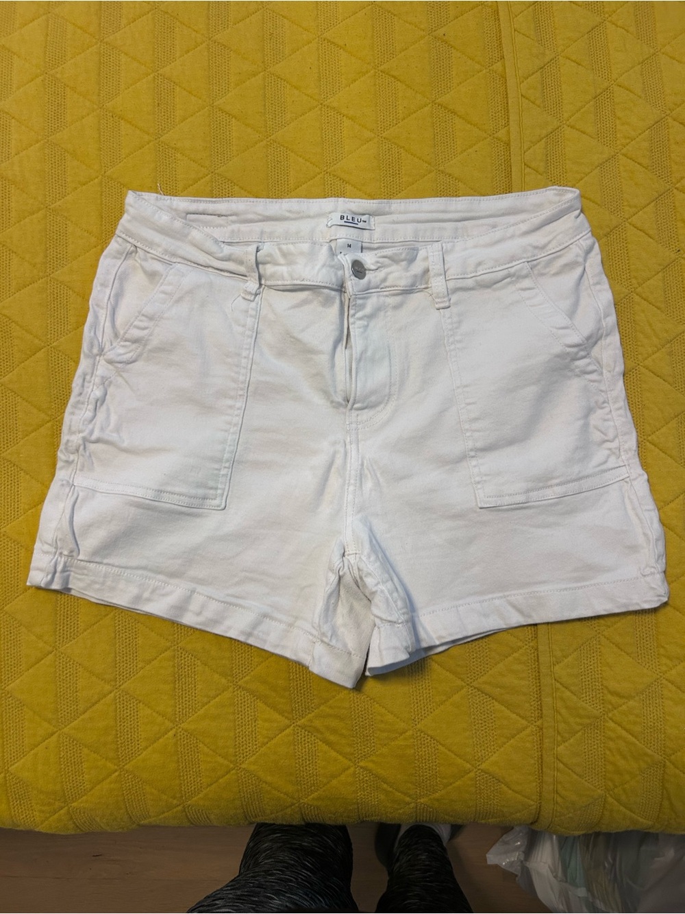 White Women's Casual Pocket Shorts